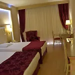 Ege Σμύρνη